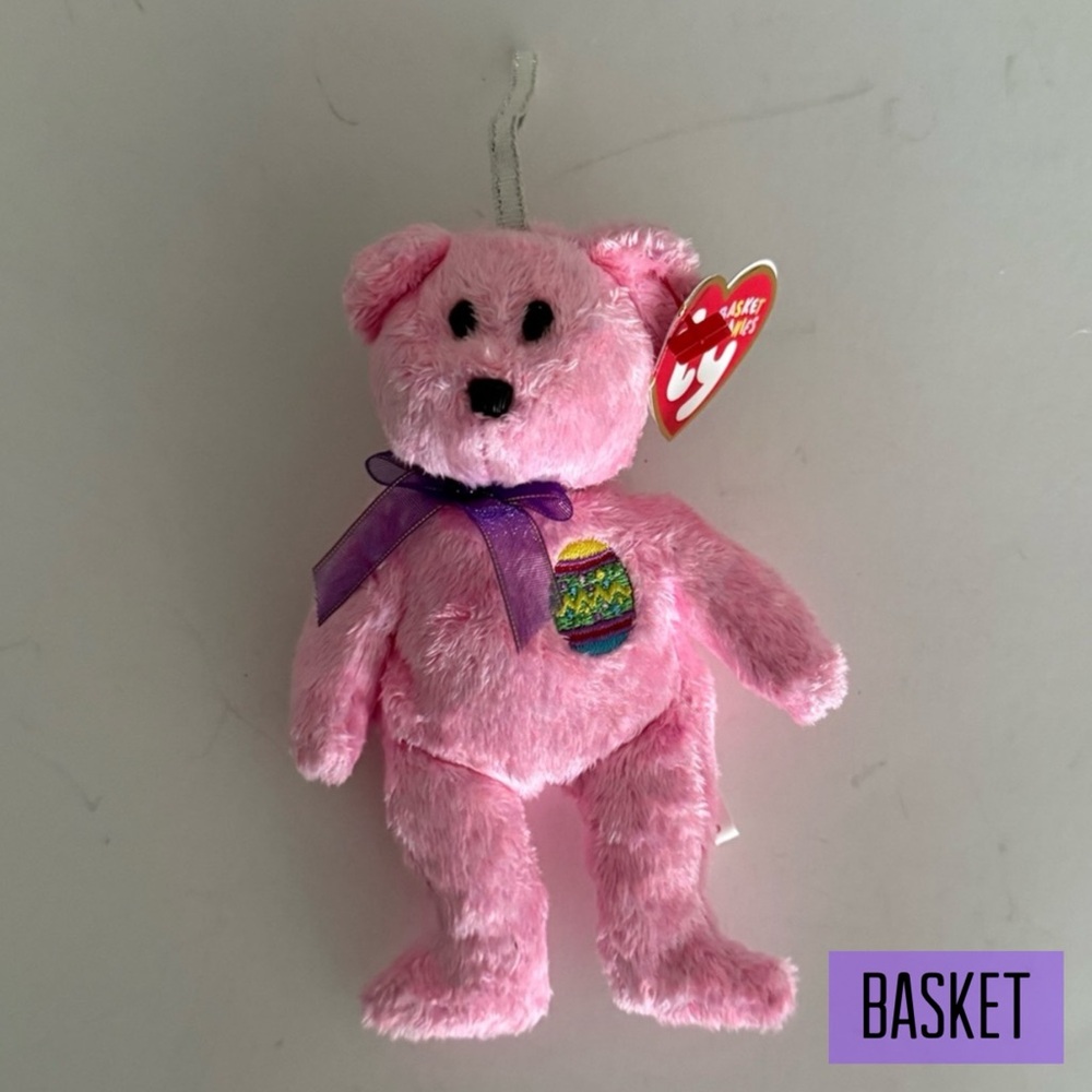 2001 Eggs the Bear BASKET Beanie Baby